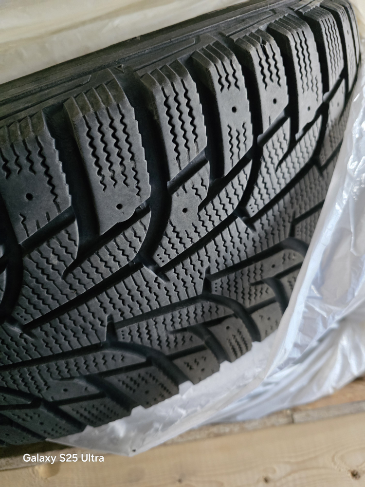 Winter tires on steel rim - 215/55R17 98T - photo 2