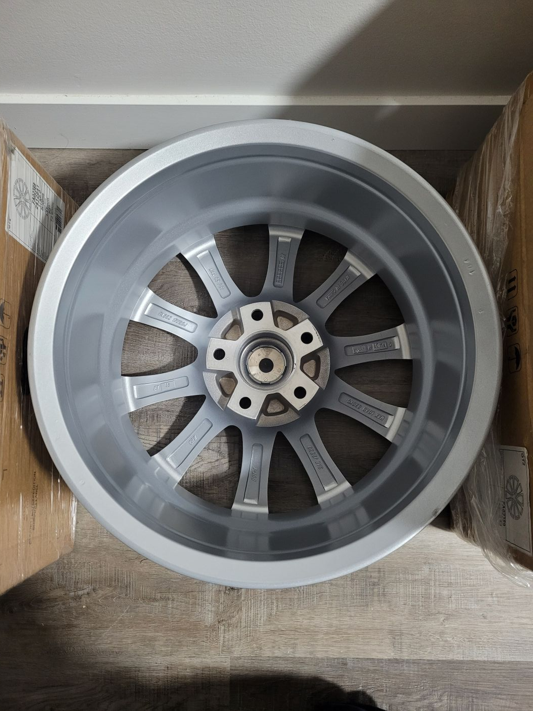    Wheel/Rim 17" Alloy CRW GT2, Gloss Silver (New Packed) - photo 3