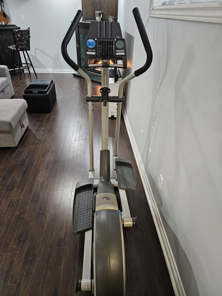Focus Fitness Adjustable Stride Elliptical Cross Trainer - photo 2