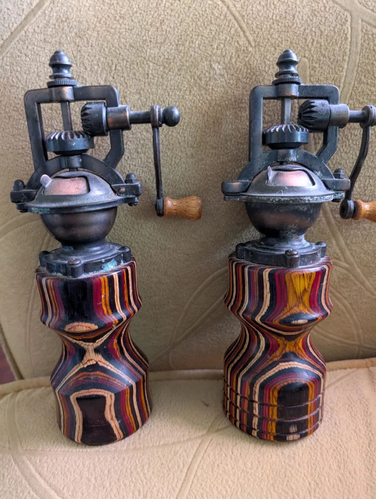 Artisan Metal Work Salt & Pepper Grinder thumbnail