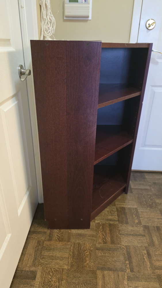 Corner Bookcase - Dark Brown Wood #freecycle - photo 2