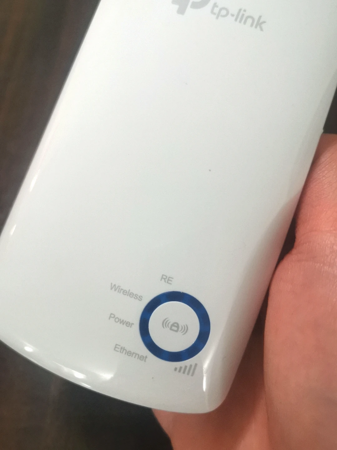 TP-Link 300Mbps Wi-Fi Range Extender - photo 2