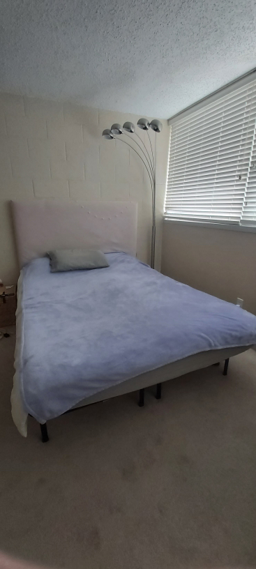 queen size bed
