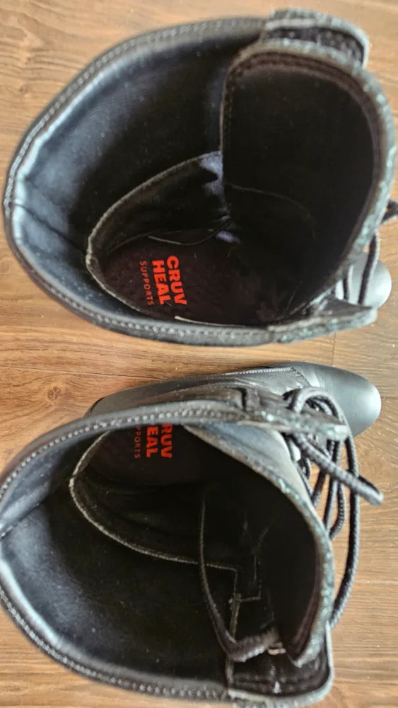 Timberland Women's Black Leather Boots - Size 8 image indicator(10)