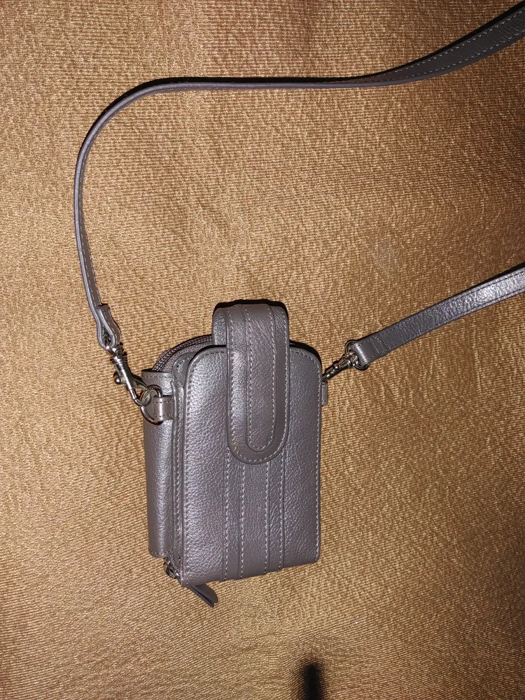 DANIER Genuine Leather Wallet on Strap image indicator(8)