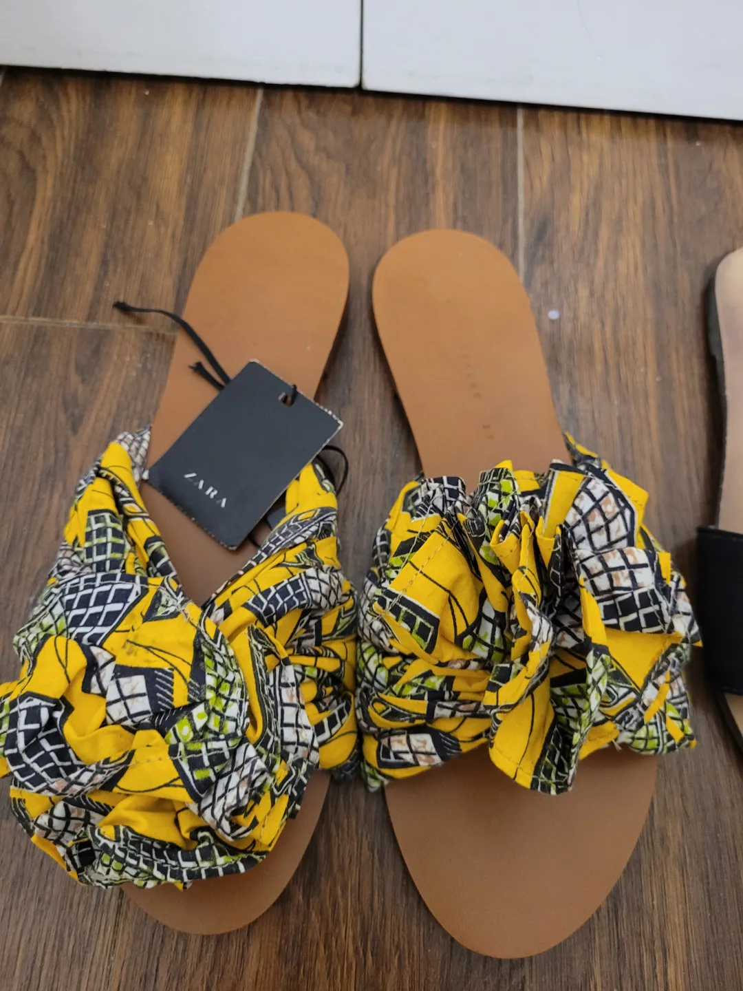 women's flats size 9 selling individually OR bundle 5 pairs image indicator(2)