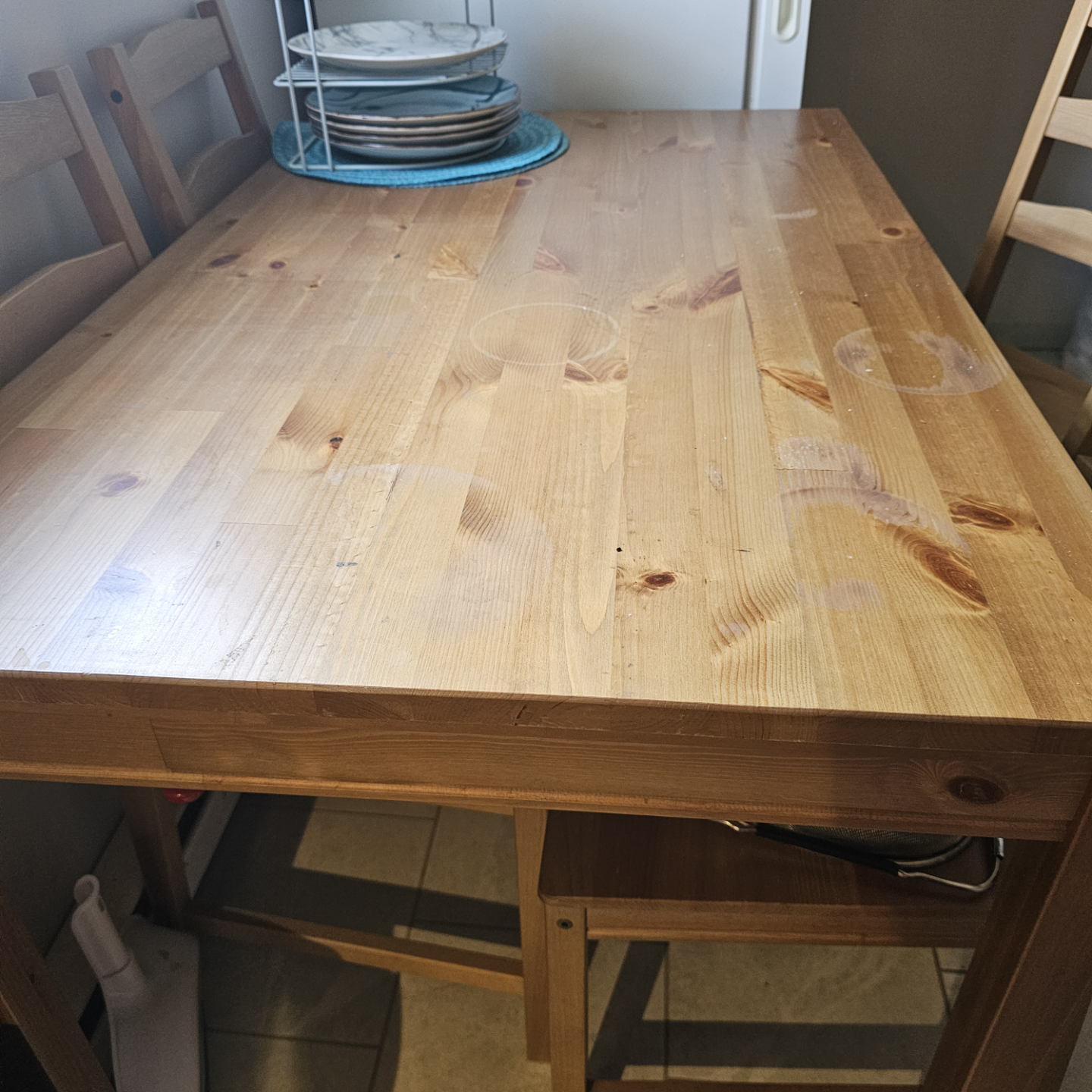 IKEA Table and four chairs - photo 3