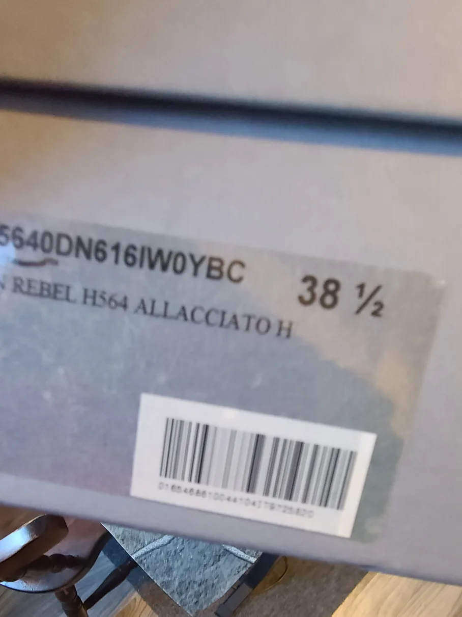 Hogan Lepord print Sneakers, Size 38 1/2 image indicator(8)