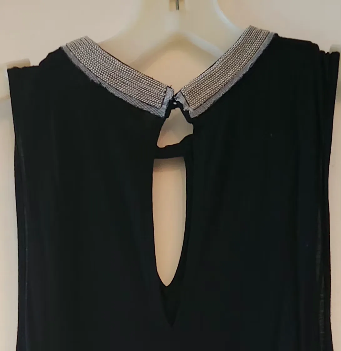 Sleeveless Tunic Top with Beaded Detail image indicator(8)