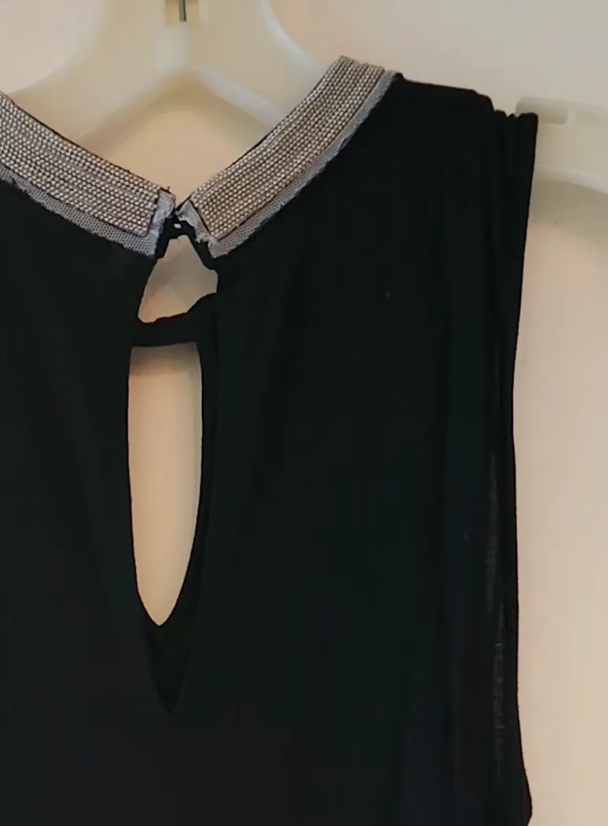 Sleeveless Tunic Top with Beaded Detail image indicator(9)