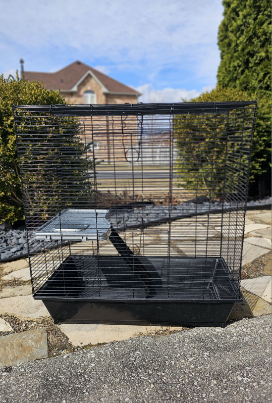 Large Black Metal Pet Cage with Ramp