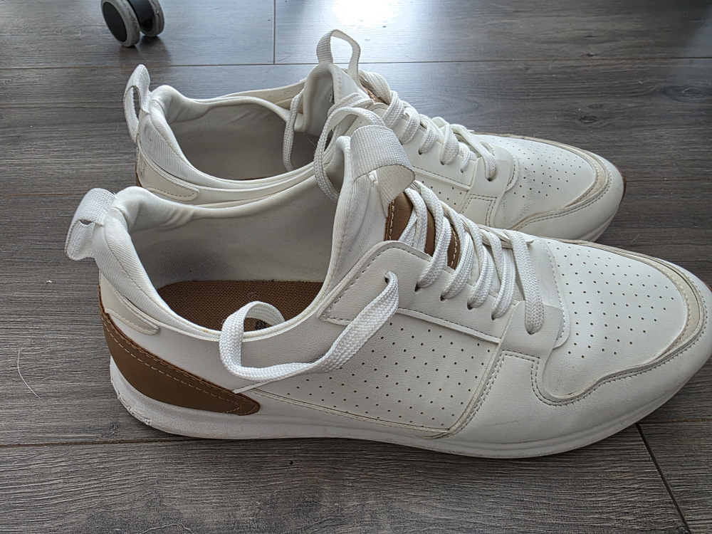 White and Brown Low-Top Sneakers - photo 2