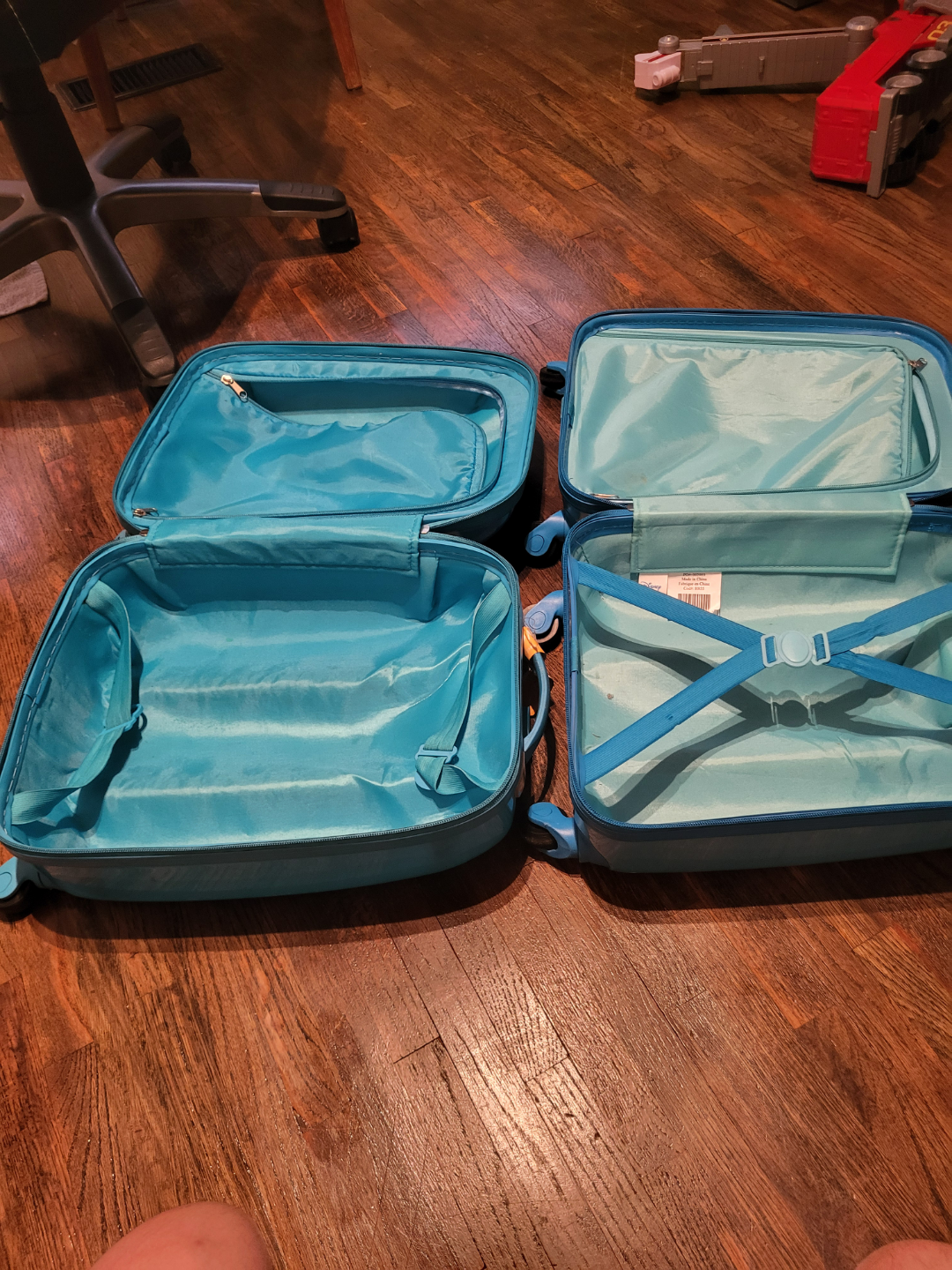 Kids' Suitcases - Paw Patrol & Frozen Designs - photo 3