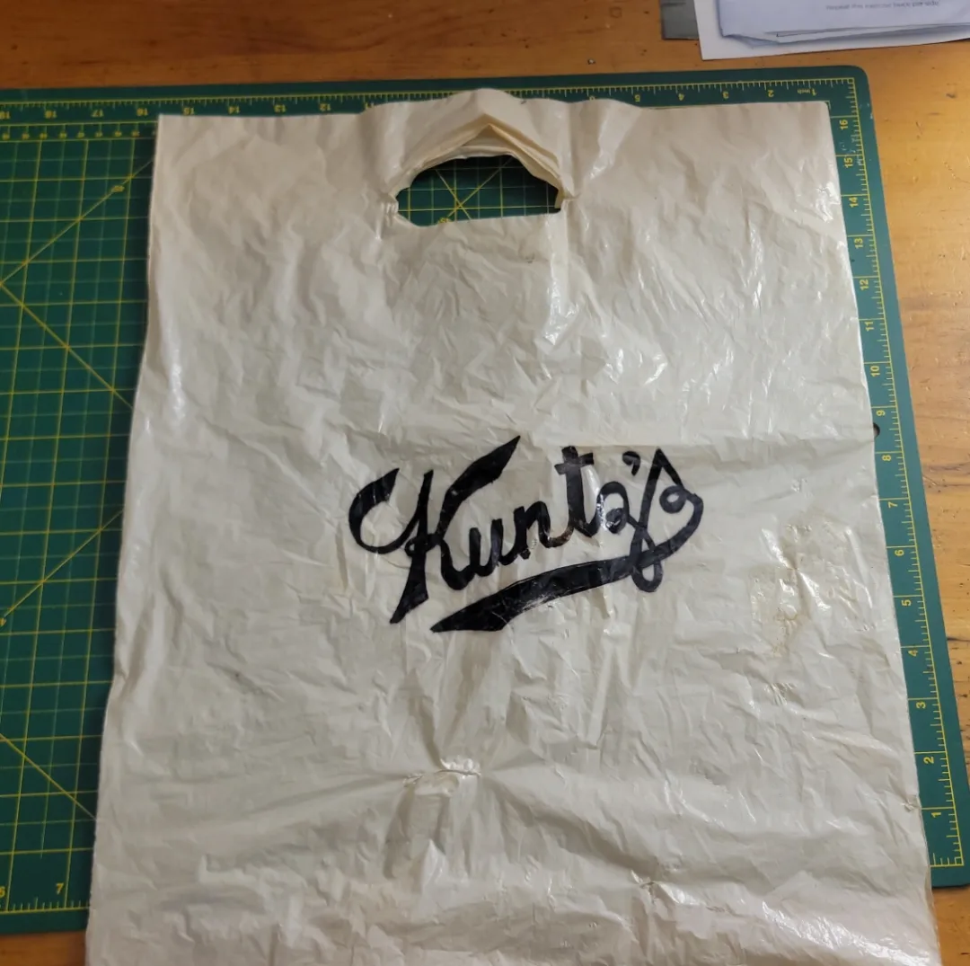 BREWERIANA FOR SALE image indicator(9)