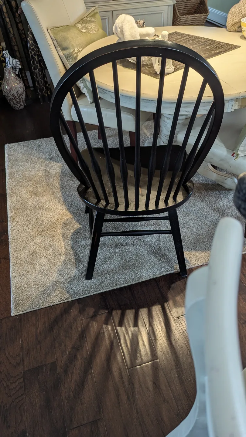 6 Black Windsor Dining Chairs image indicator(4)