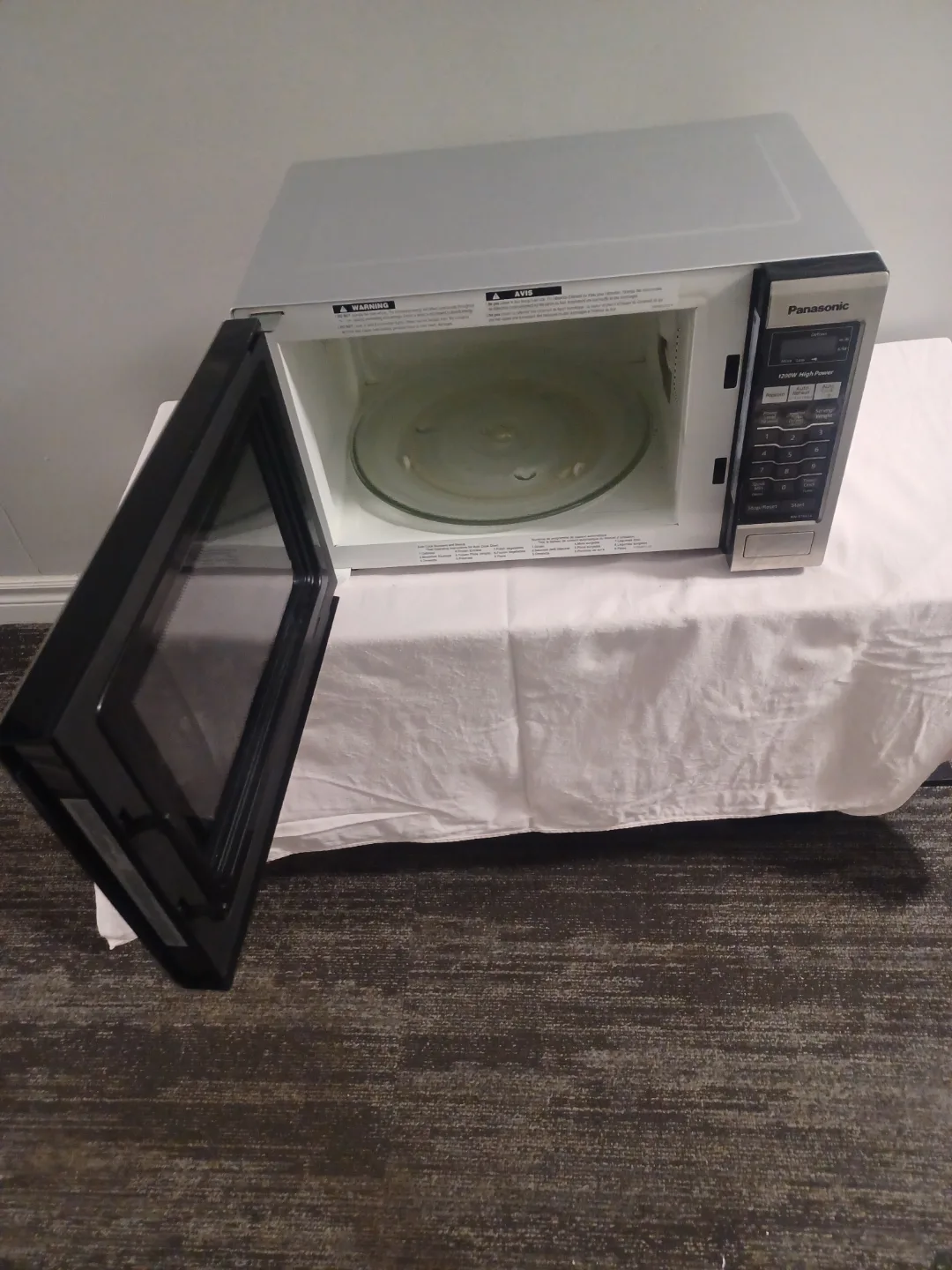 Panasonic 1200W countertop microwave image indicator(4)