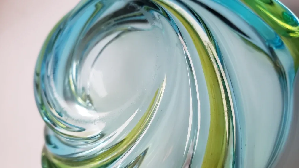 Vintage Mid-Century Modern Glass Ashtray image indicator(4)