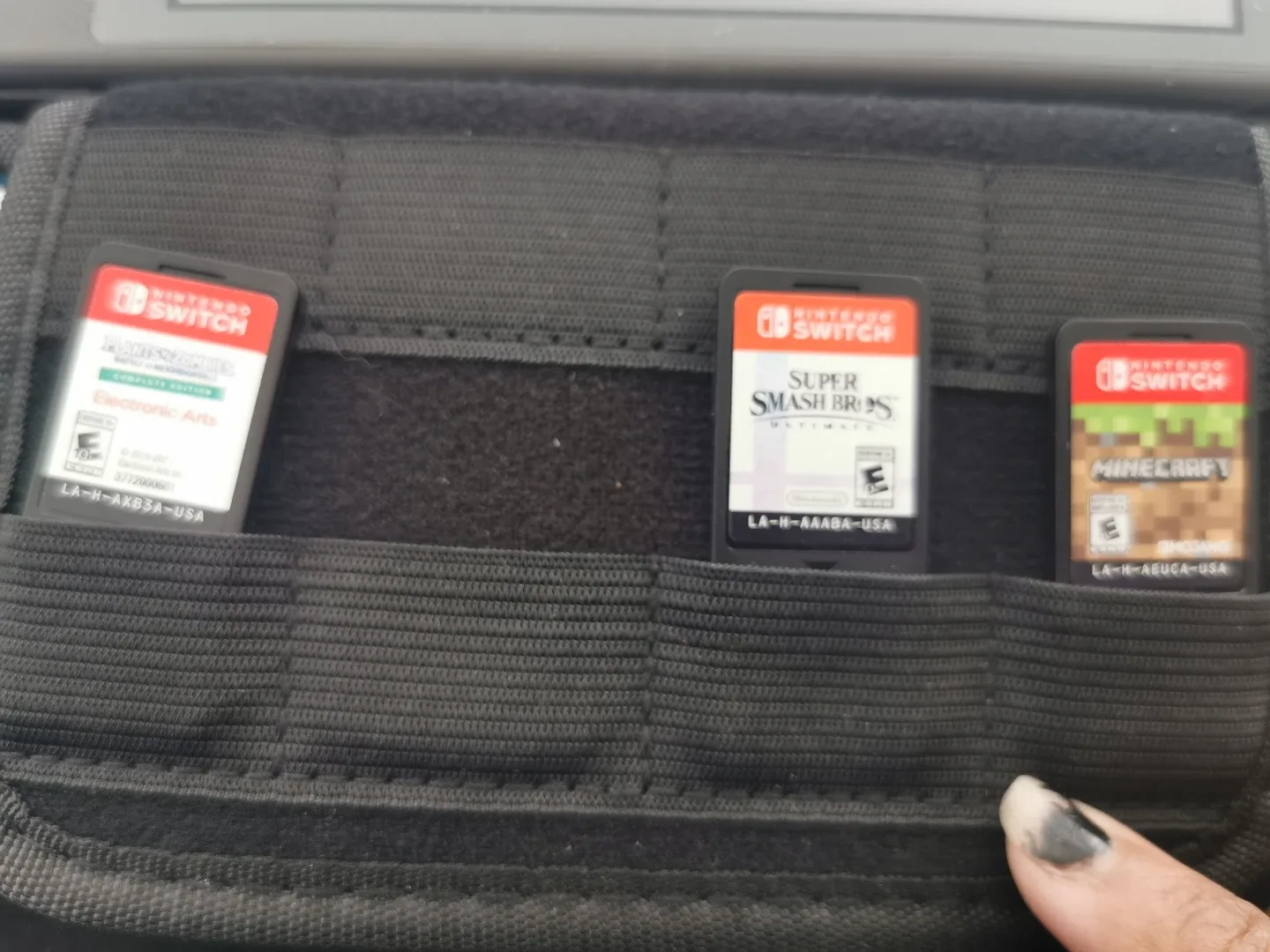 Nintendo Switch Lite with Games image indicator(3)