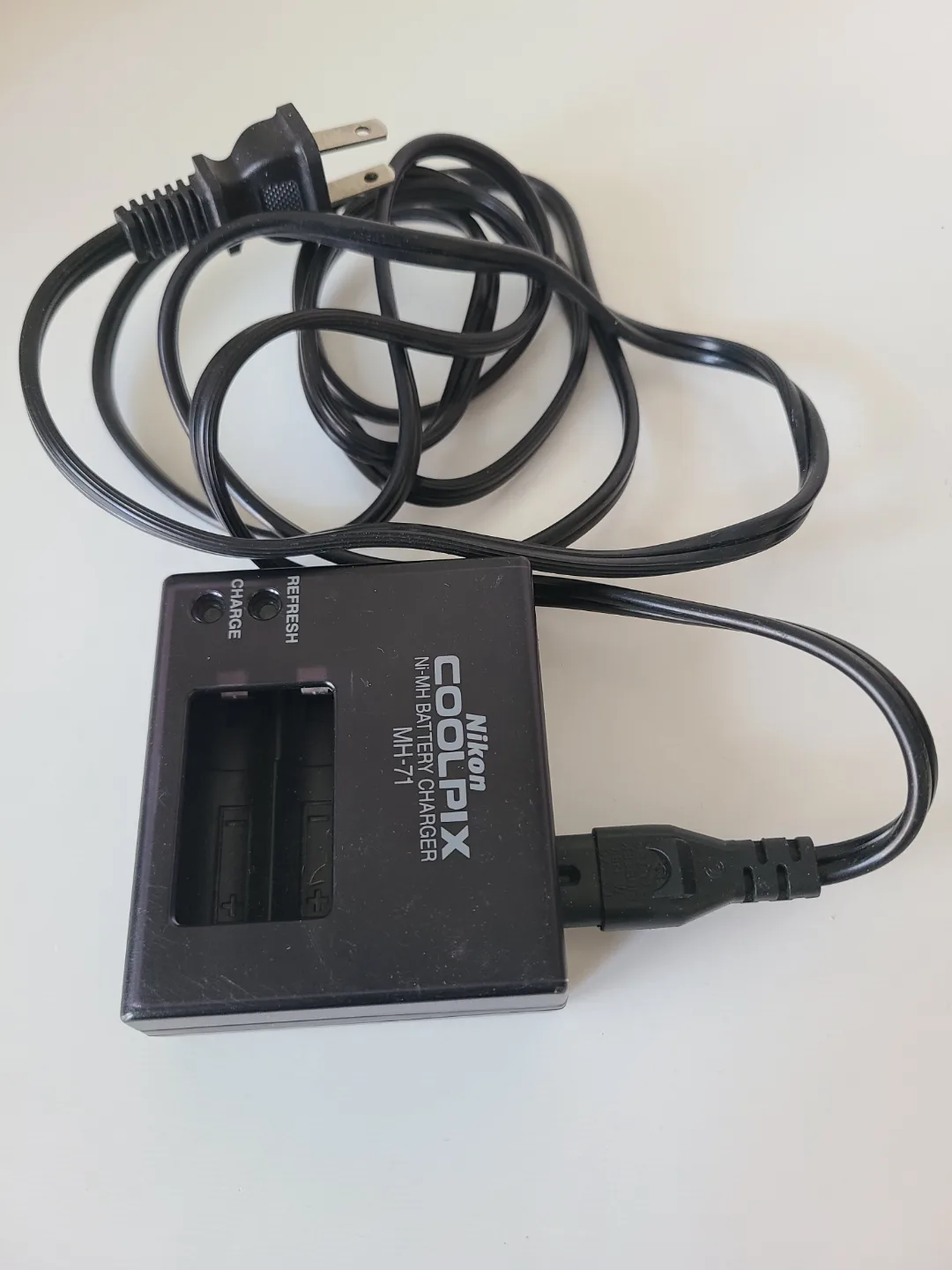 Nikon COOLPIX MH-71 Battery Charger image indicator(3)