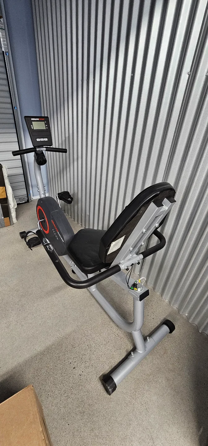 HealthRider H22X Recumbent Exercise Bike image indicator(3)