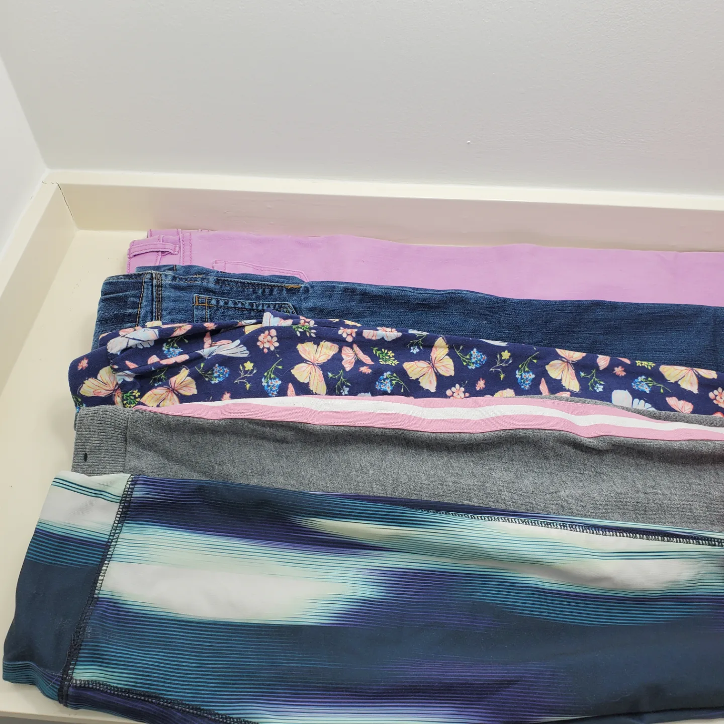 💚Girls' Clothing Bundle - Size 6/7 image indicator(2)