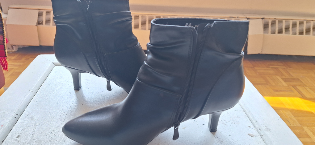 Black Ankle Boots with Side Zipper - photo 2
