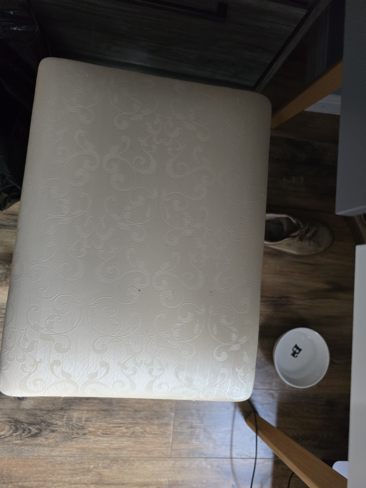 Vanity Set with Stool and Lighted Mirror - photo 2