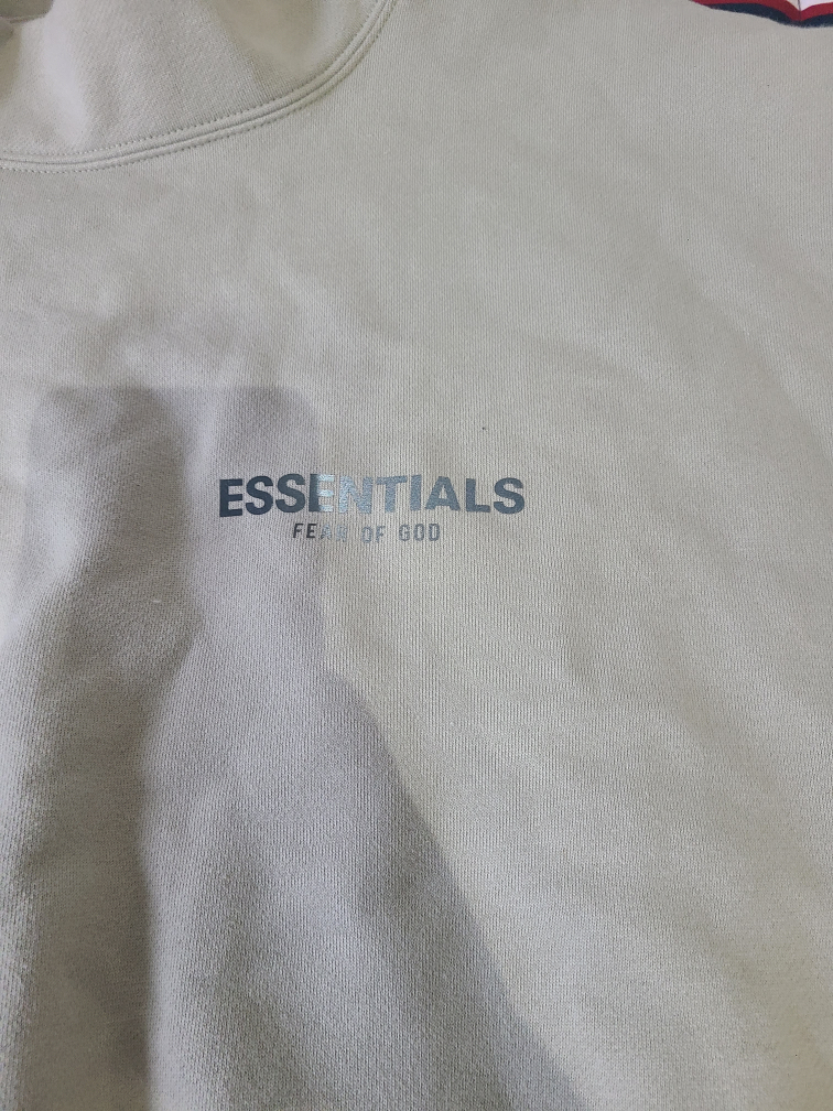 Essentials Sweatshirt - Size M - photo 2