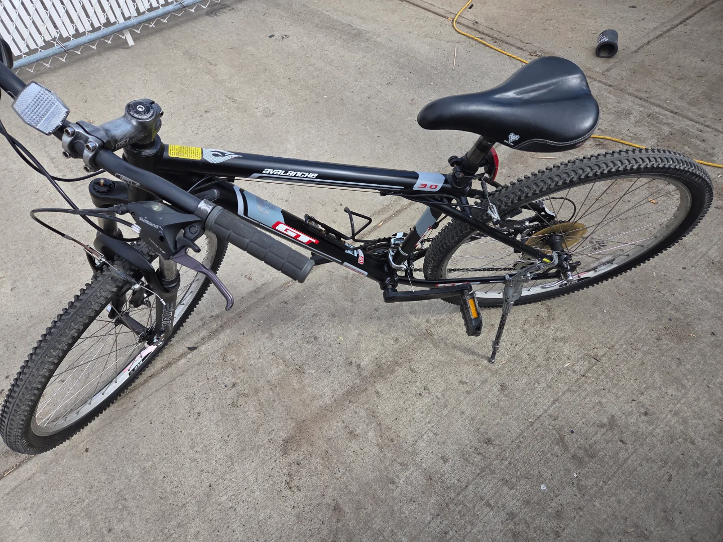 GT Avalanche 3.0 Mountain Bike image indicator(3)