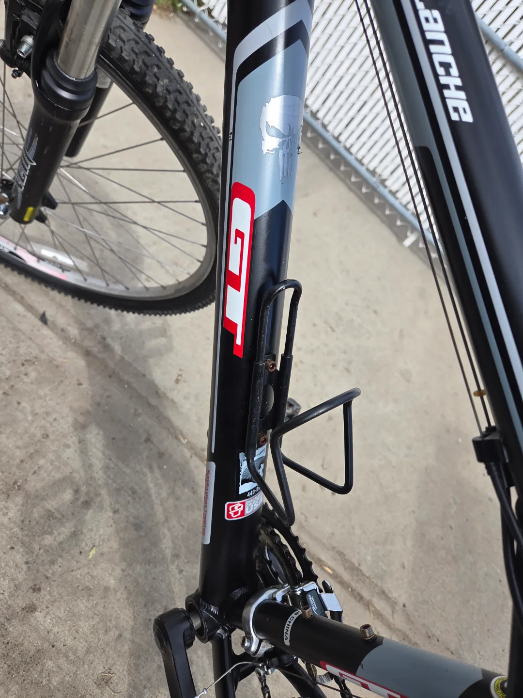 GT Avalanche 3.0 Mountain Bike image indicator(6)