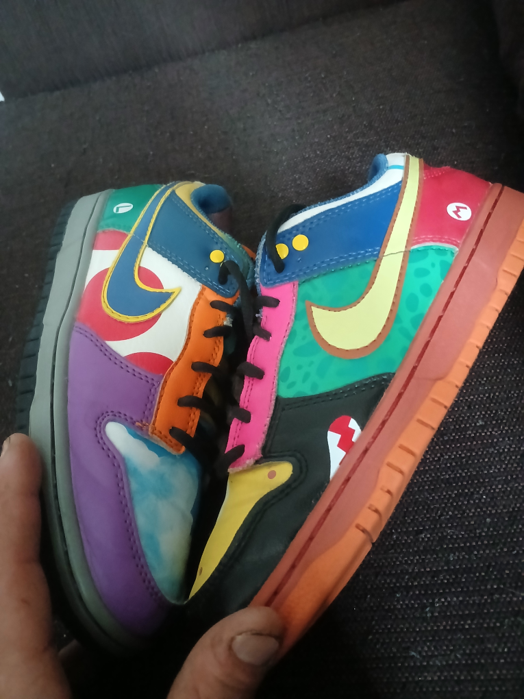 What The Mario Sb Dunks Low Size 7 also fits size 8.5 women's - photo 2