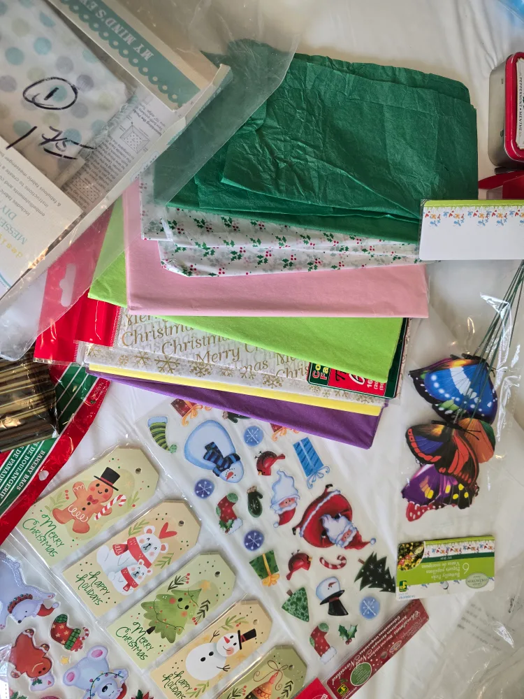 💚♻️Craft Supplies Bundle - Christmas & More! image indicator(2)