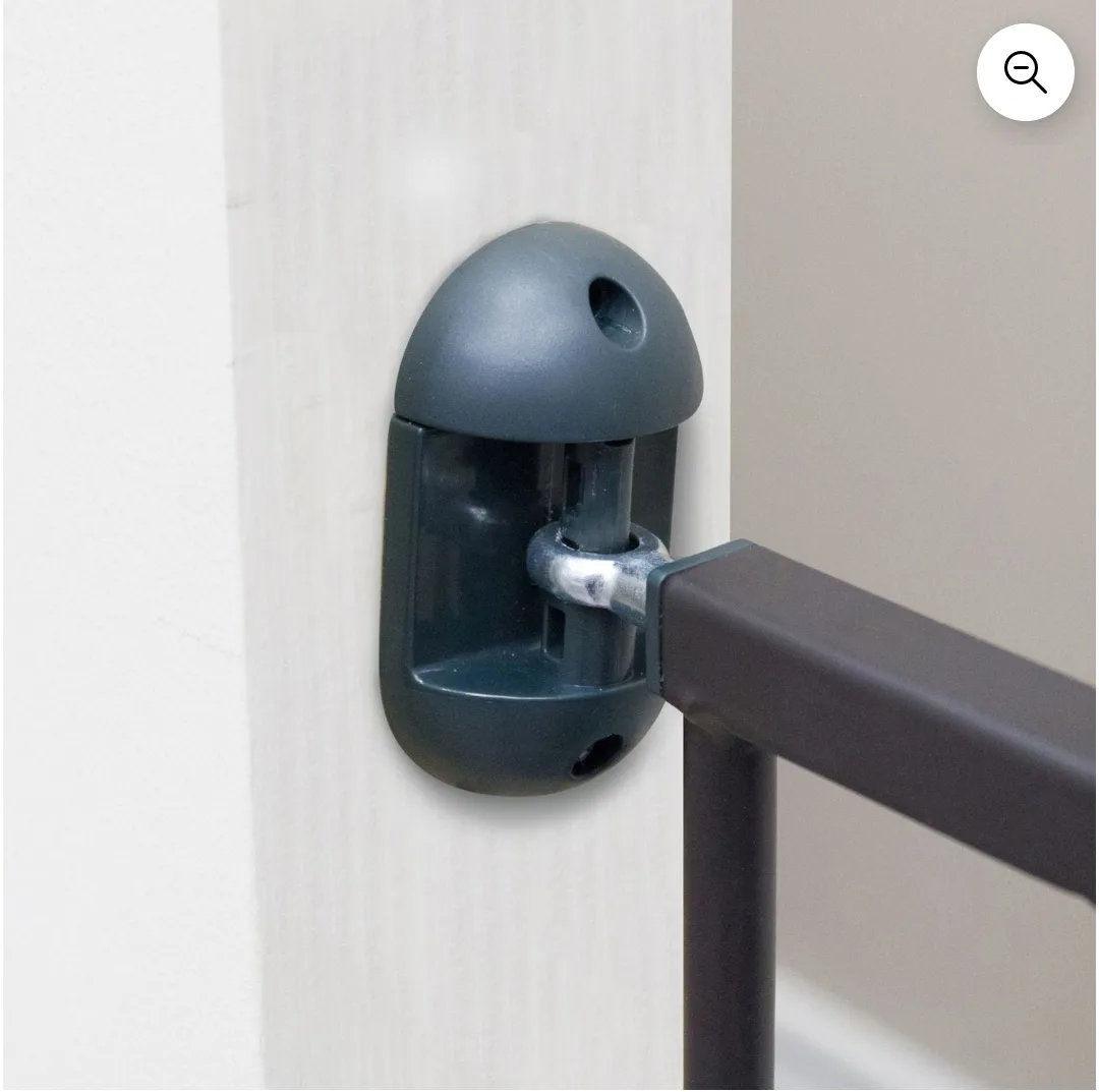 💥Regalo Easy Open and Close Metal Baby Gate image indicator(5)