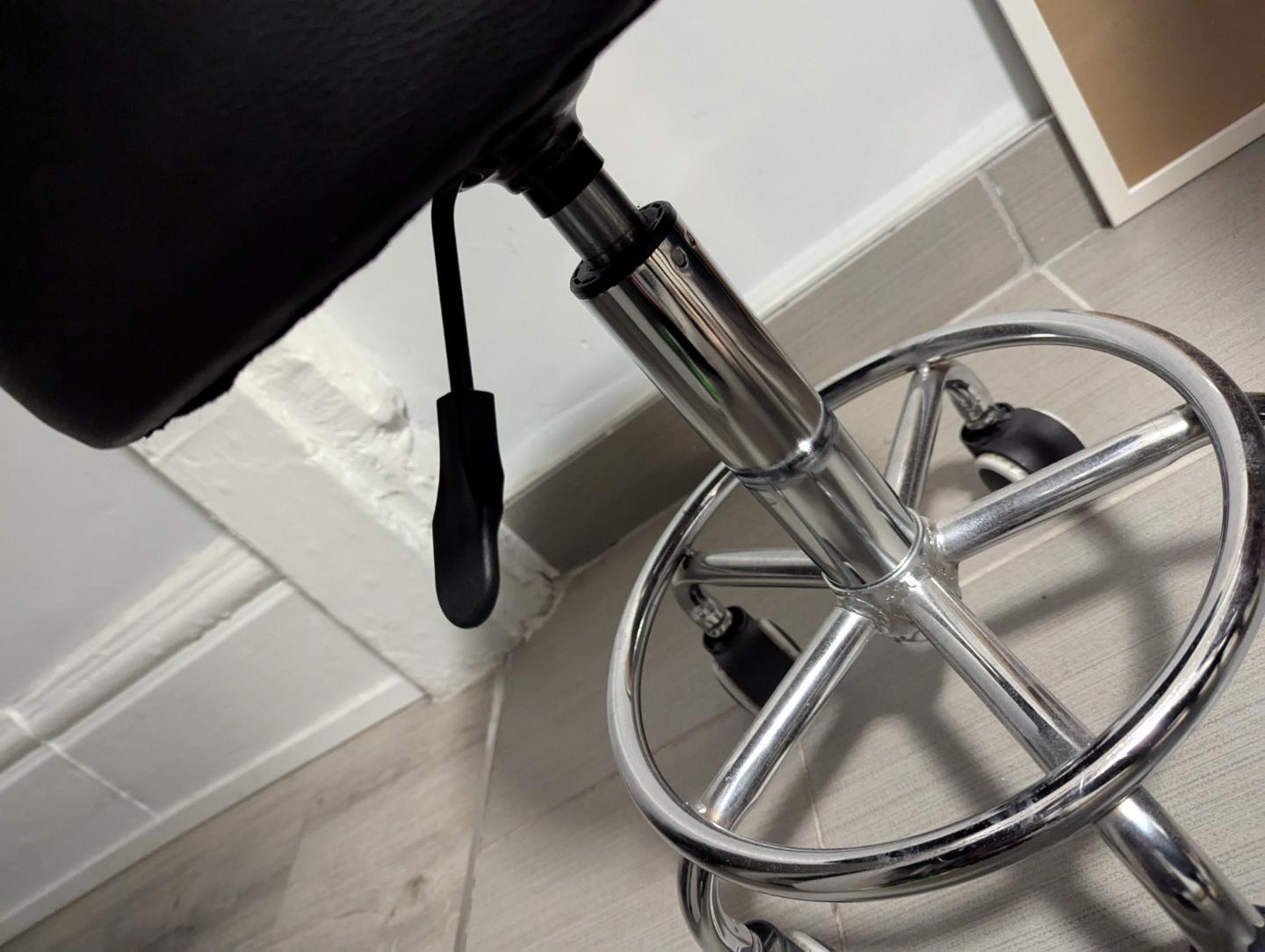 Black Rolling Stool - photo 2