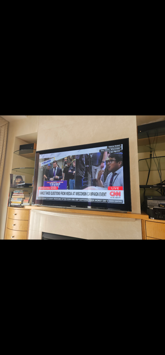 Panasonic Television 60 inches with wall mounting