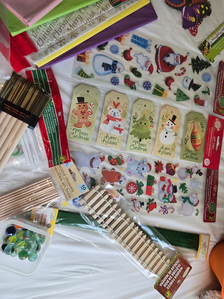 💚♻️Craft Supplies Bundle - Christmas & More! image indicator(3)
