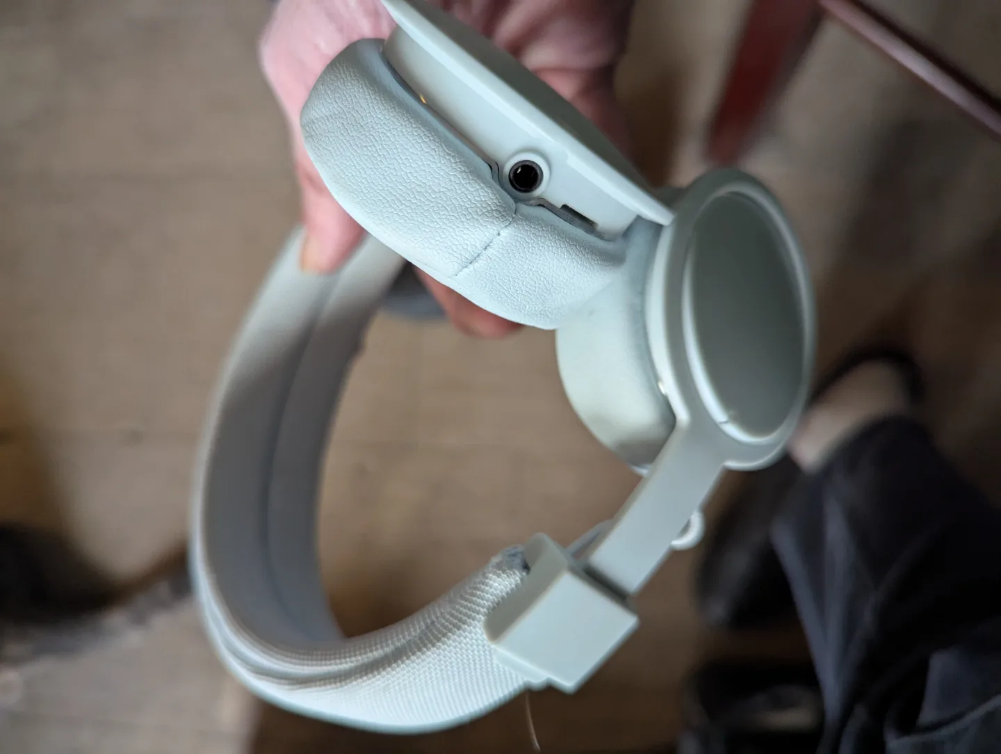 Urbanears Plattan ADV Wireless Headphones - Snow Blue image indicator(3)