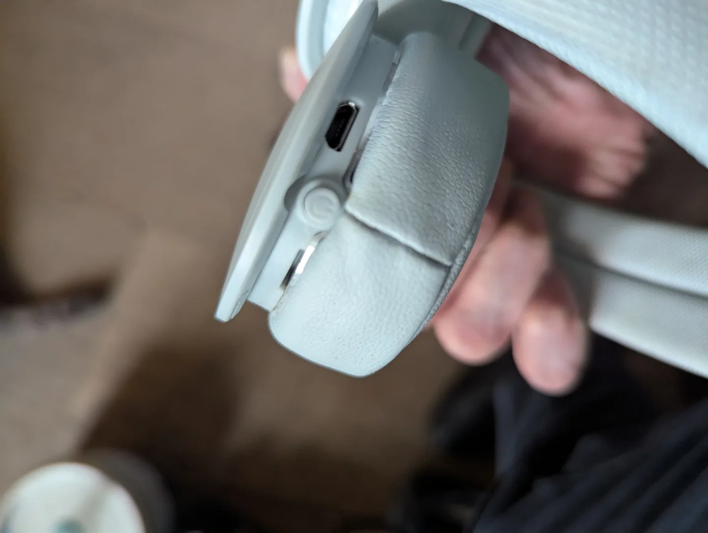 Urbanears Plattan ADV Wireless Headphones - Snow Blue image indicator(5)