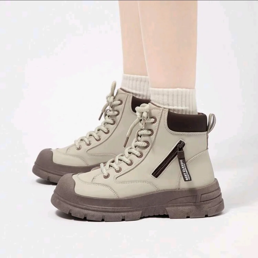 Renben  Cream hiking Boots thumbnail