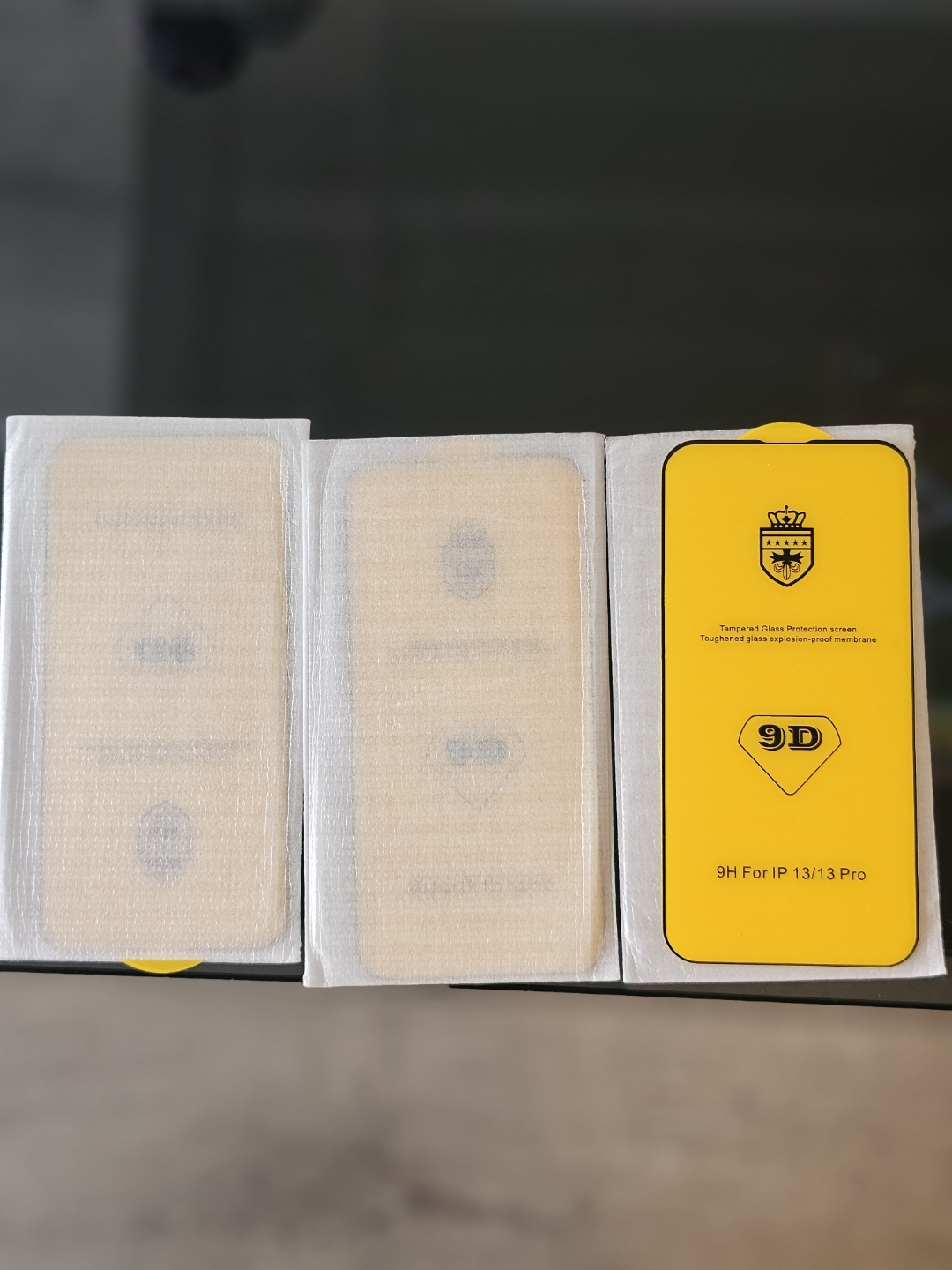 3x iPhone 13/13 Pro 9H 9D Tempered Glass Screen Protectors