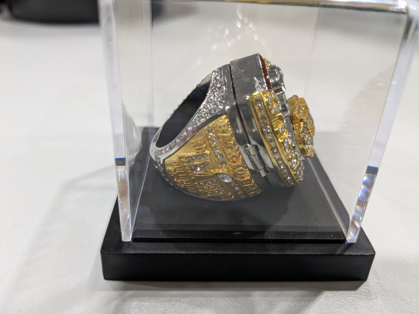 Kansas City Chiefs Super Bowl LVII Replica Championship Ring - photo 3