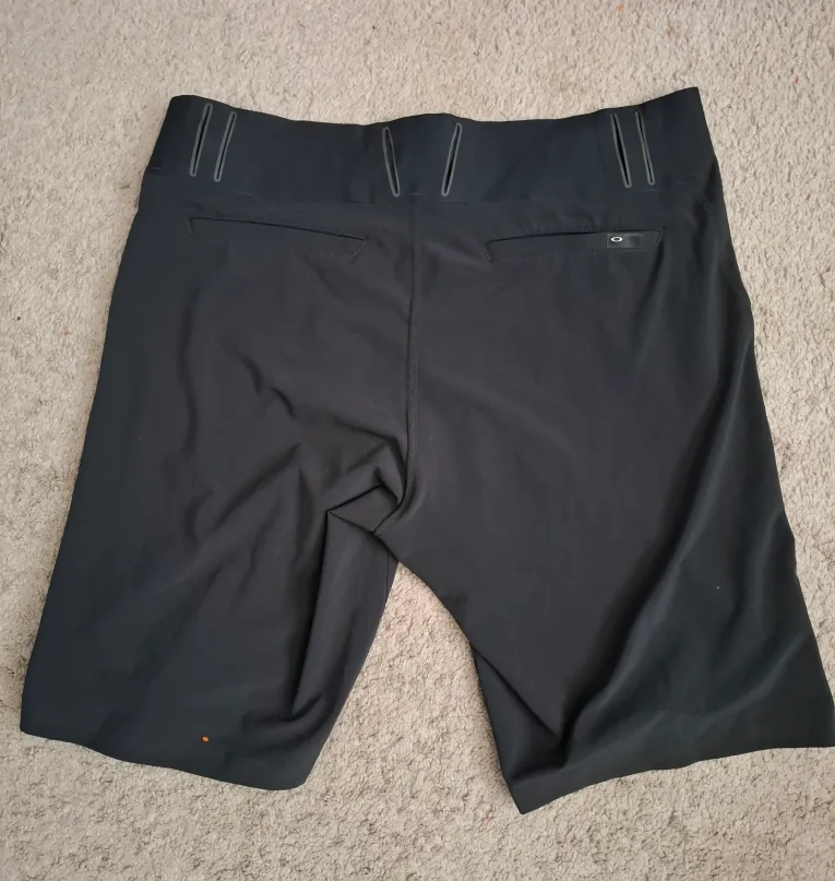 Men's Oakley Black Golf Shorts image indicator(3)