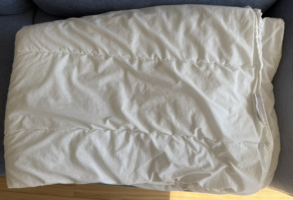 Twin-size light warm duvet - photo 2