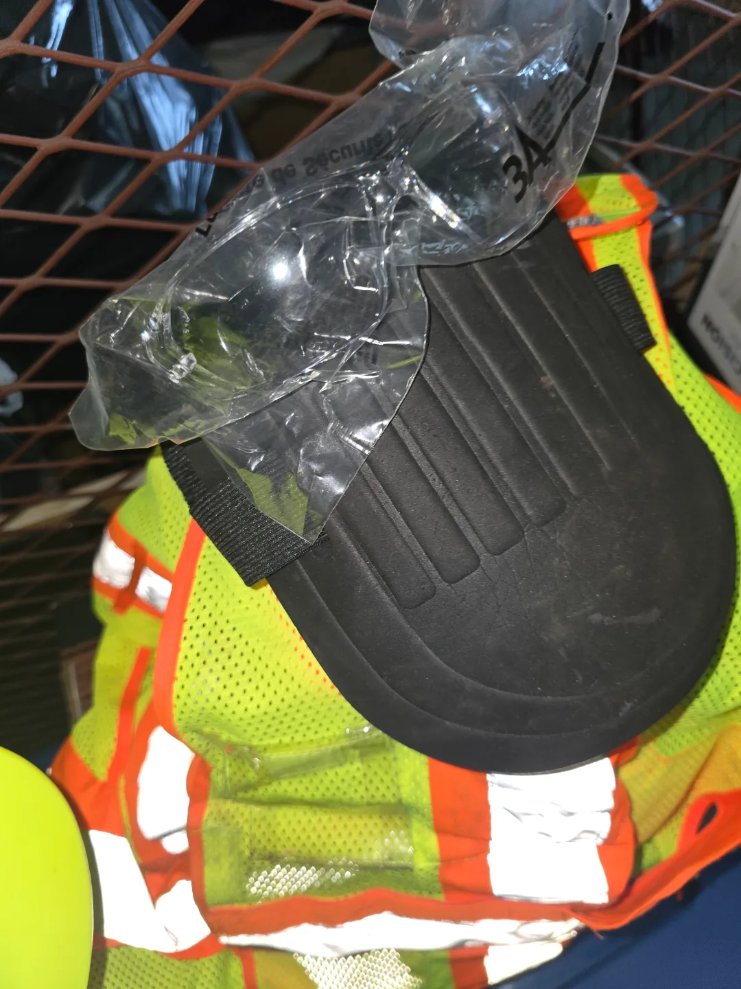 Helly Hansen Workwear Safety Gear Bundle image indicator(3)