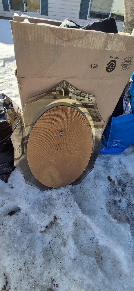 Free curb alert! Vintage child's desk & mirror - photo 3