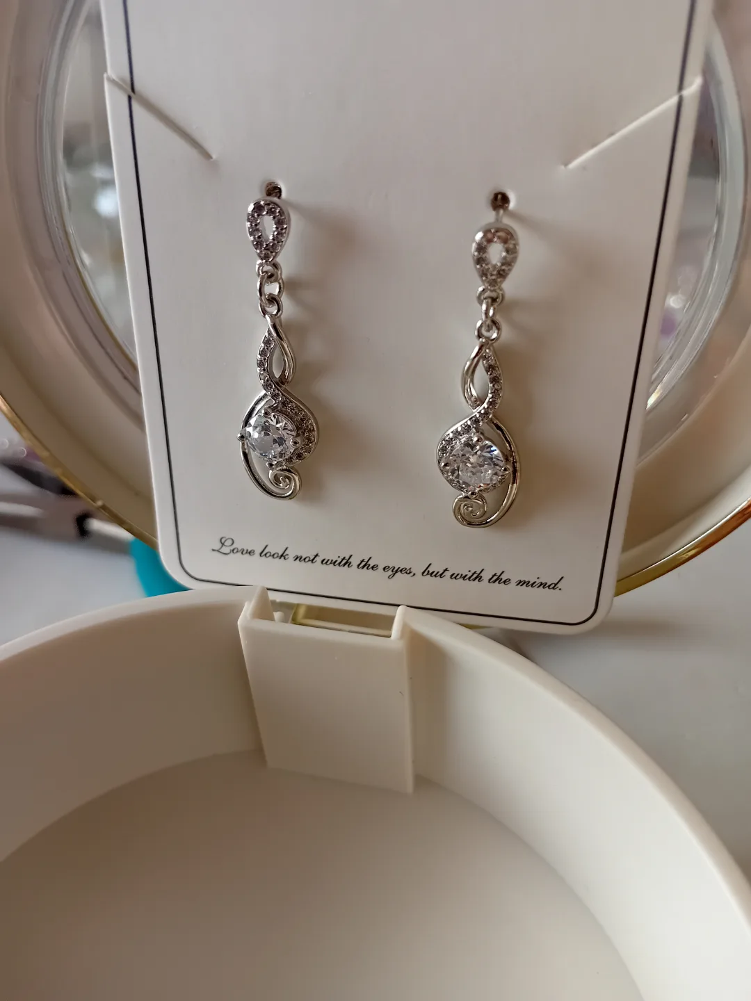 Silver Dangle Earrings with Cubic Zirconia image indicator(2)