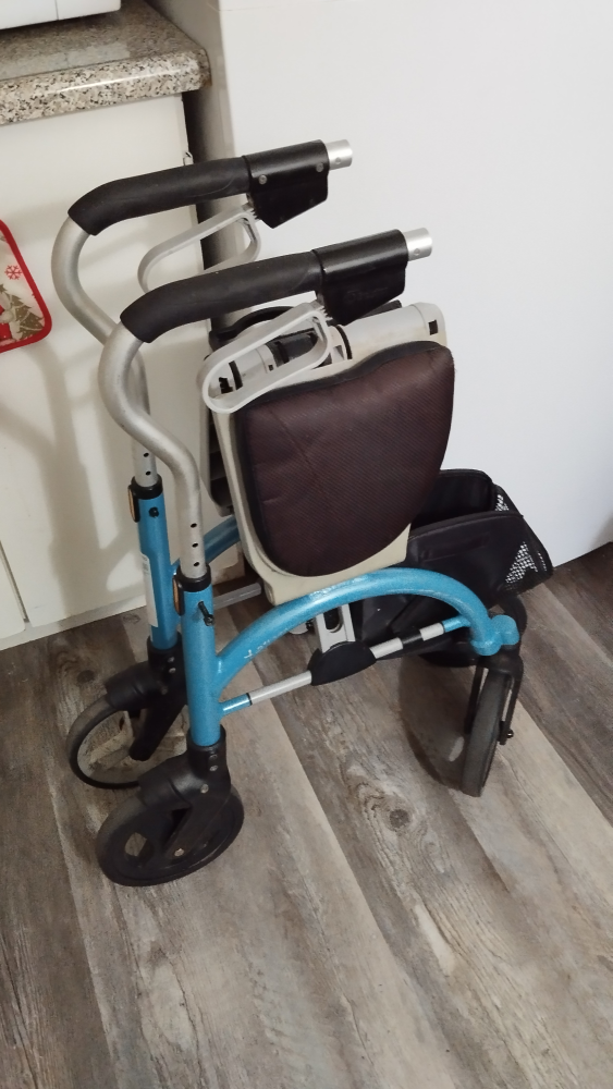 Drive Medical Nitro Rollator Walker - photo 3