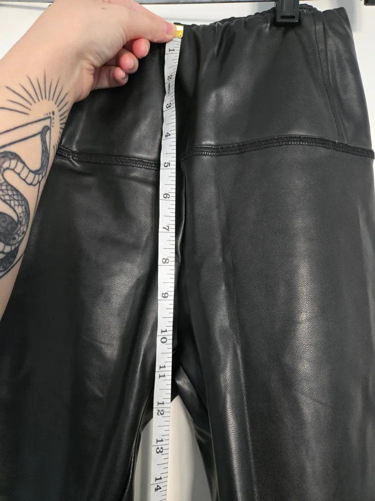 Faux leather legging pants image indicator(3)