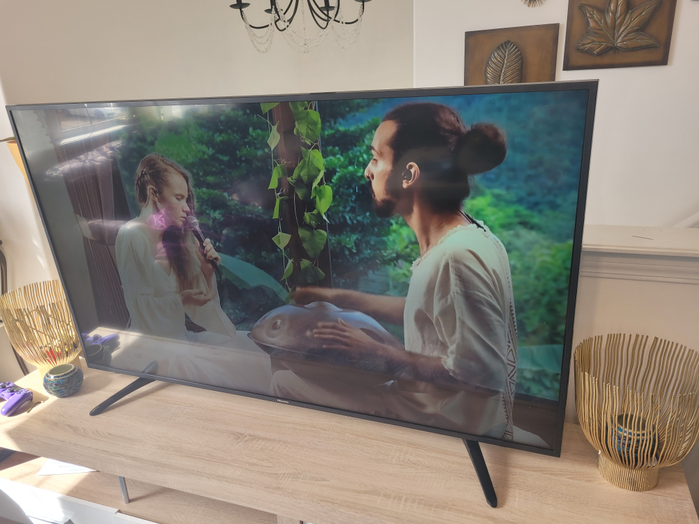 Hisense Smart TV - photo 2
