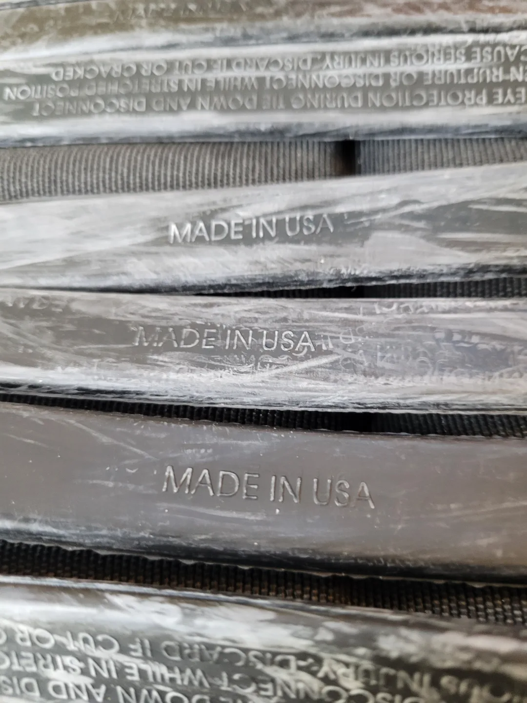 Bulk Lot of Rubber Bungee Cords with Hooks image indicator(4)